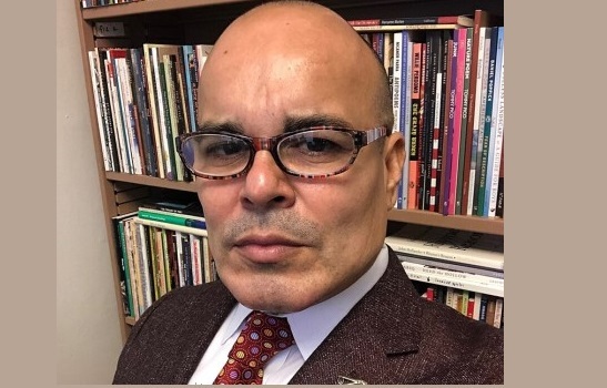 ريغوبرتو غونزاليز: القفص