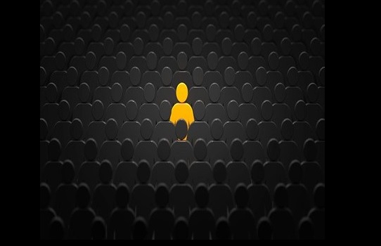 حاتم حميد محسن: ما مستقبل الذات في عالم الاتصالات العنكبوتية الهائلة؟