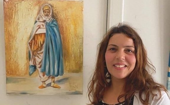 شمس الدين العوني: الفن والتشكيل في أعمال الفنانة عربية الغريبي 