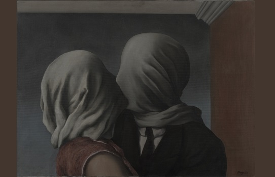 احمد عابر: العشاق.. وما في الموجودات إلا محب ومحبوب