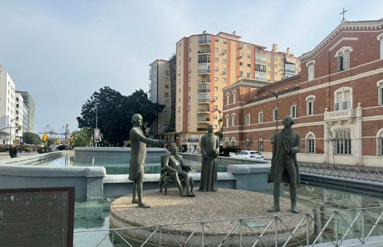 توفيق آلتونچي: النحات خايمه فرناندس فيمينتو والنصب التذكاري لعائلة غالفيز